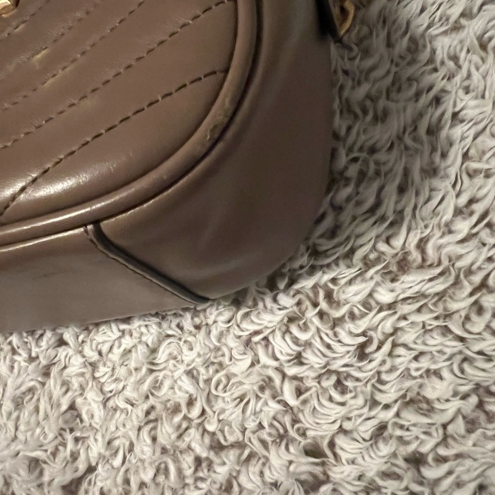 Tory Burch Kira Cross body bag gently used - Picture 5 of 8